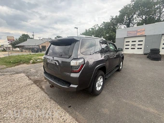 2014 Toyota 4Runner SR5 - miniatura 20