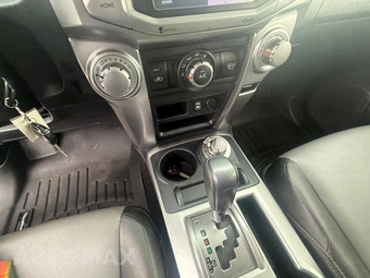 2014 Toyota 4Runner SR5 - miniatura 43