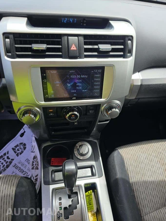 2014 Toyota 4Runner SR5 – miniatura 10