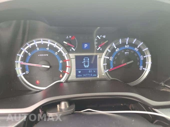 2014 Toyota 4Runner SR5 – miniatura 9