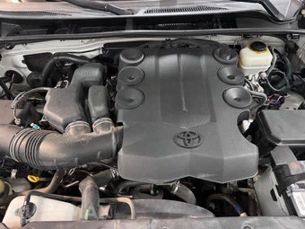 2014 Toyota 4Runner SR5 - miniatura 11