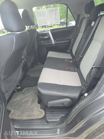 2014 Toyota 4Runner SR5 – miniatura 10