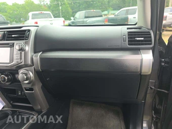 2014 Toyota 4Runner SR5 – miniatura 17