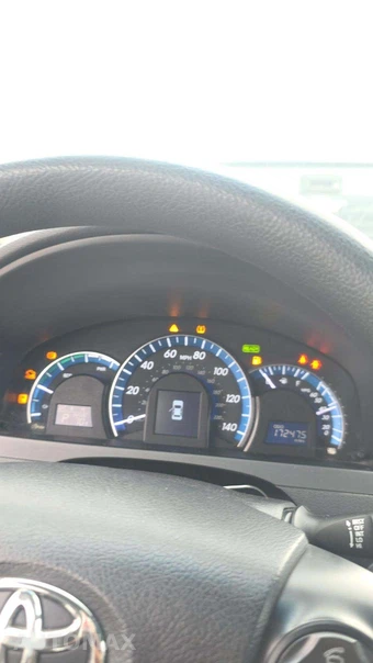 2014 Toyota Camry Hybrid LE - miniatura 20