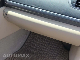2014 Toyota Camry Hybrid LE - miniatura 19