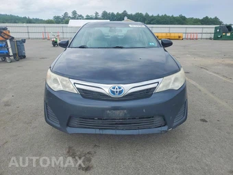2014 Toyota Camry Hybrid LE - miniatura 2