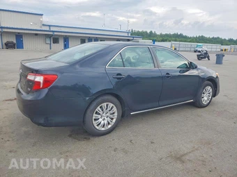 2014 Toyota Camry Hybrid LE - miniatura 4