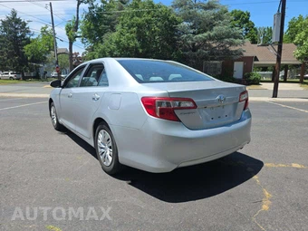 2014 Toyota Camry L - miniatura 2