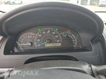 2014 Toyota Camry L – miniatura 10