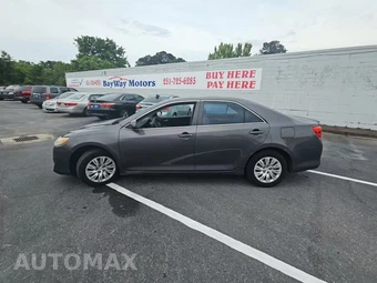 2014 Toyota Camry L – miniatura 3