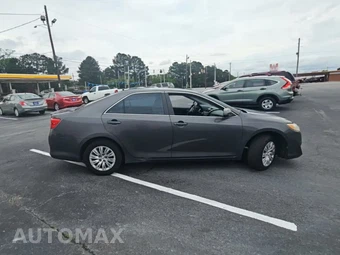 2014 Toyota Camry L – miniatura 5