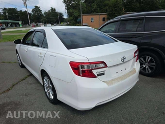 2014 Toyota Camry L - miniatura 2