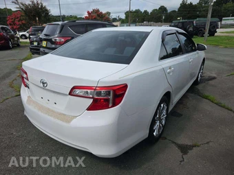 2014 Toyota Camry L - miniatura 3