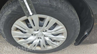 2014 Toyota Camry L – miniatura 25