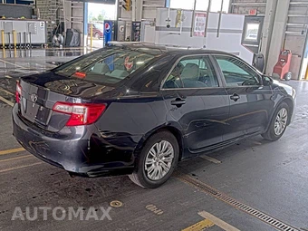 2014 Toyota Camry L – miniatura 4