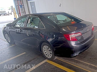 2014 Toyota Camry L – miniatura 6