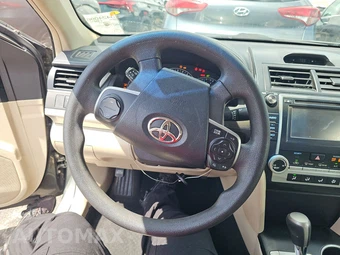 2014 Toyota Camry L - miniatura 10