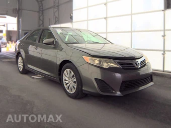 2014 Toyota Camry L - miniatura 3