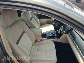 2014 Toyota Camry L - miniatura 8