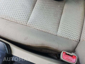 2014 Toyota Camry LE – miniatura 18
