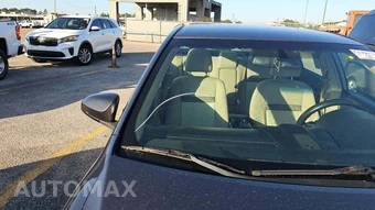 2014 Toyota Camry LE – miniatura 44