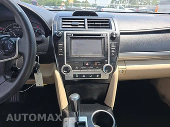 2014 Toyota Camry LE - miniatura 11