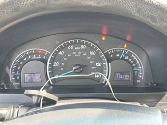 2014 Toyota Camry LE - miniatura 12