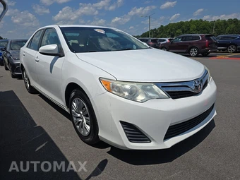 2014 Toyota Camry LE - miniatura 3