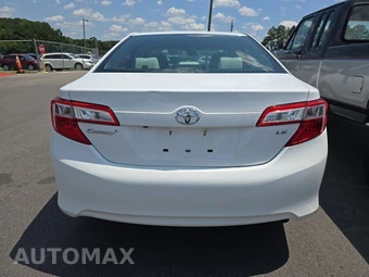 2014 Toyota Camry LE - miniatura 5