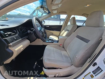 2014 Toyota Camry LE - miniatura 7