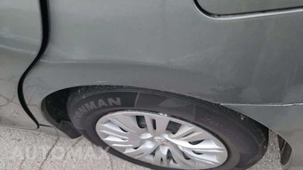 2014 Toyota Camry LE – miniatura 33