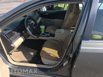 2014 Toyota Camry LE – miniatura 7
