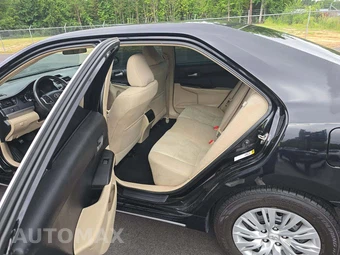 2014 Toyota Camry LE - miniatura 10