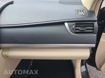 2014 Toyota Camry LE - miniatura 16