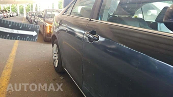 2014 Toyota Camry LE – miniatura 24