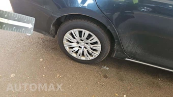 2014 Toyota Camry LE – miniatura 27