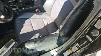 2014 Toyota Camry LE – miniatura 35