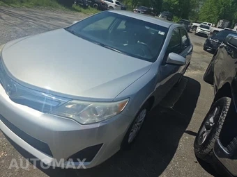 2014 Toyota Camry LE