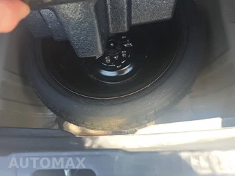2014 Toyota Camry LE – miniatura 7
