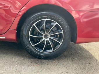 2014 Toyota Camry LE - miniatura 12