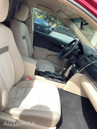 2014 Toyota Camry LE - miniatura 16