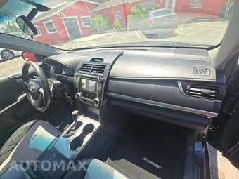 2014 Toyota Camry SE – miniatura 19