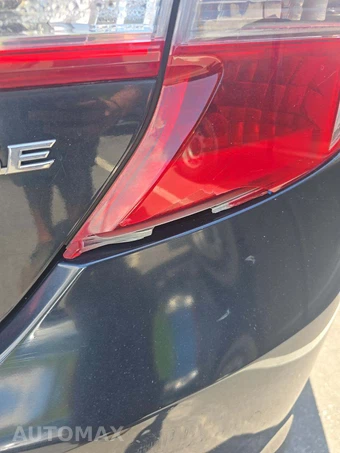 2014 Toyota Camry SE – miniatura 28