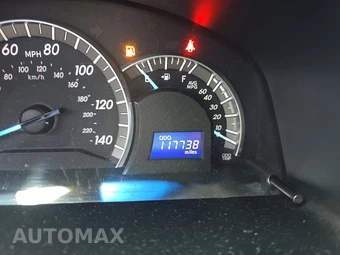 2014 Toyota Camry SE – miniatura 12
