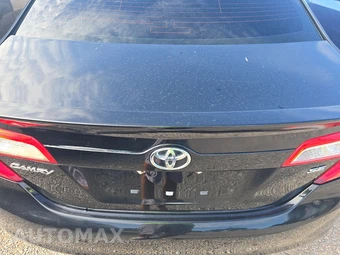 2014 Toyota Camry SE – miniatura 16