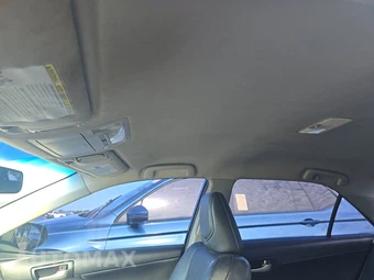 2014 Toyota Camry SE – miniatura 17