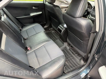 2014 Toyota Camry SE - miniatura 14