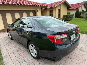 2014 Toyota Camry SE - miniatura 4