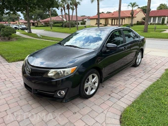 2014 Toyota Camry SE - miniatura 6