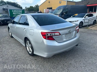 2014 Toyota Camry SE - miniatura 7